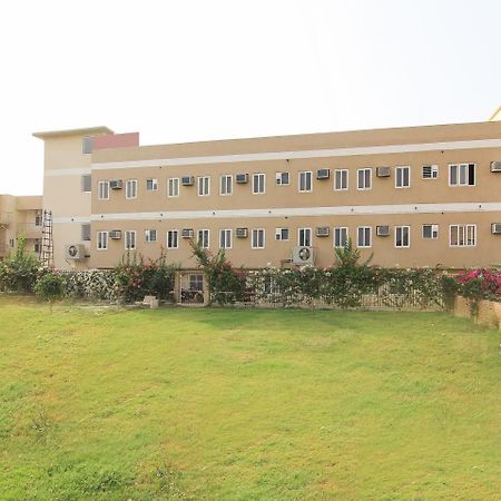 Maple Delite Hotel Lucknow Exterior photo