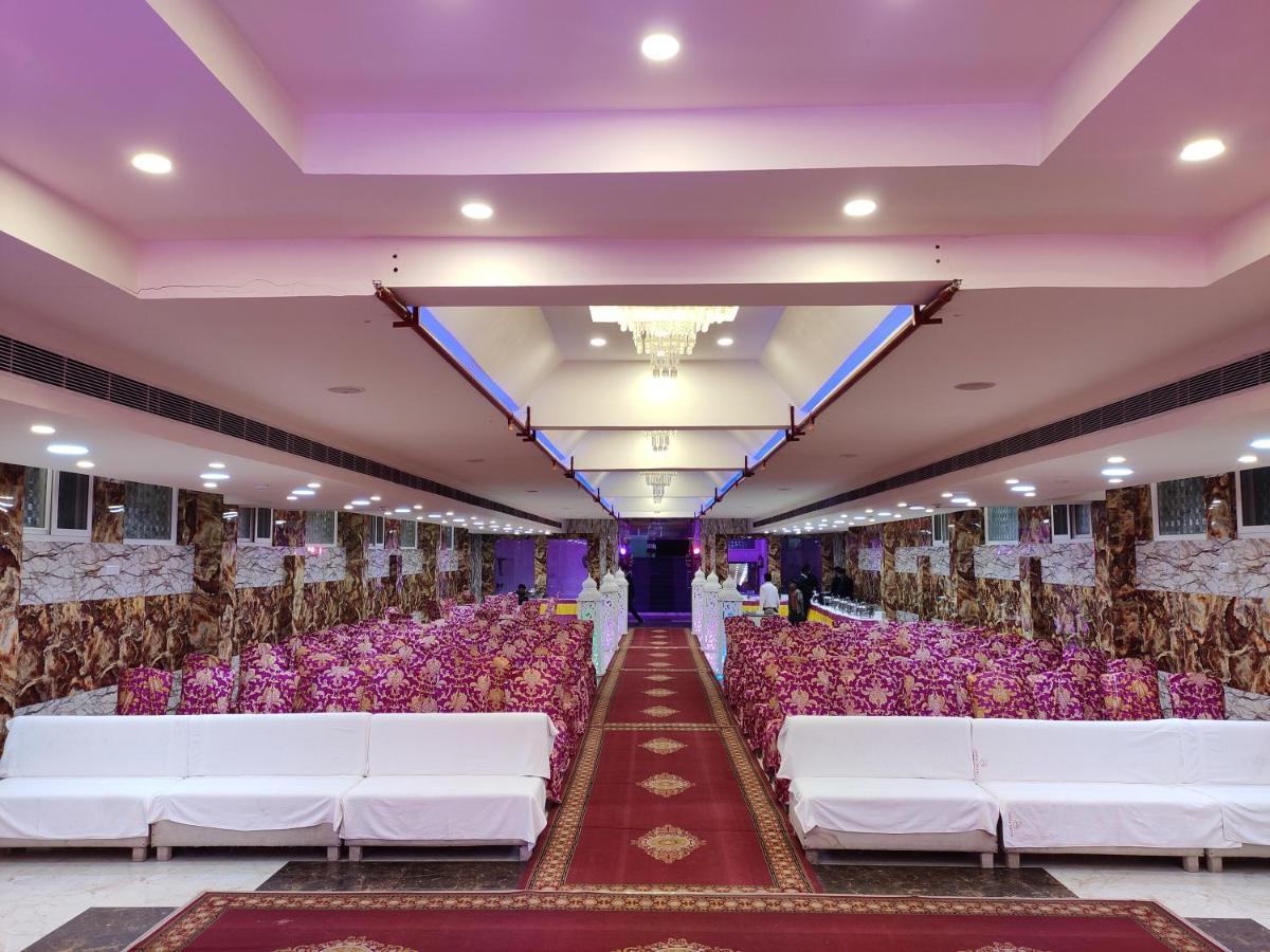 Maple Delite Hotel Lucknow Exterior photo