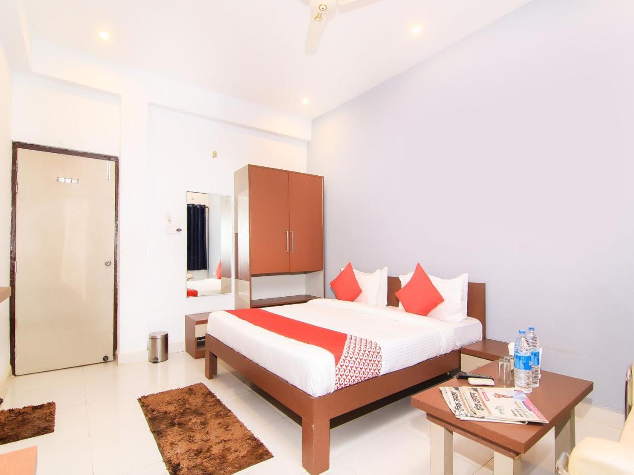 Maple Delite Hotel Lucknow Exterior photo