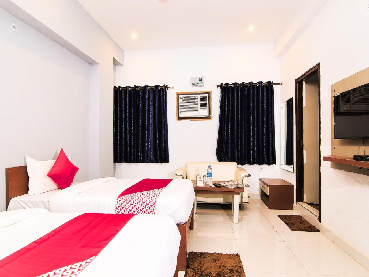 Maple Delite Hotel Lucknow Exterior photo